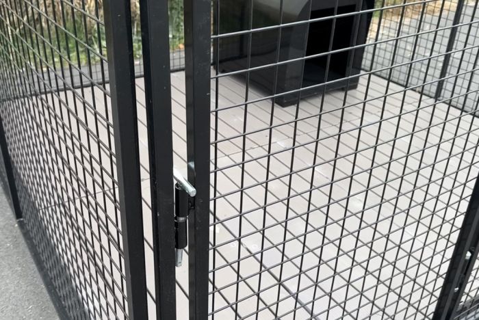 8' X 16' Fully Enclosed 10' Tall Ultra Wire Cage