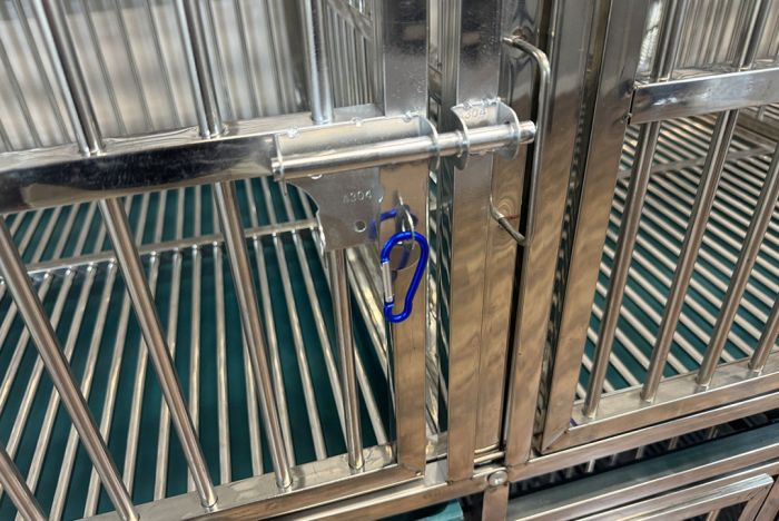Eco Tuff 5 Door 2 Story Light Duty Stainless Steel Cage Bank